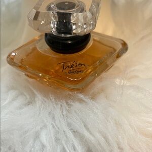 Lancôme Trésor Perfume Bottle